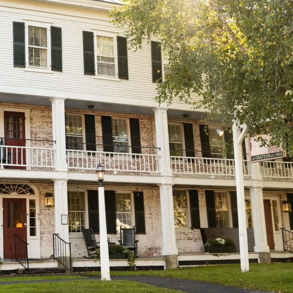 Spend four nights at the historic Grafton Inn